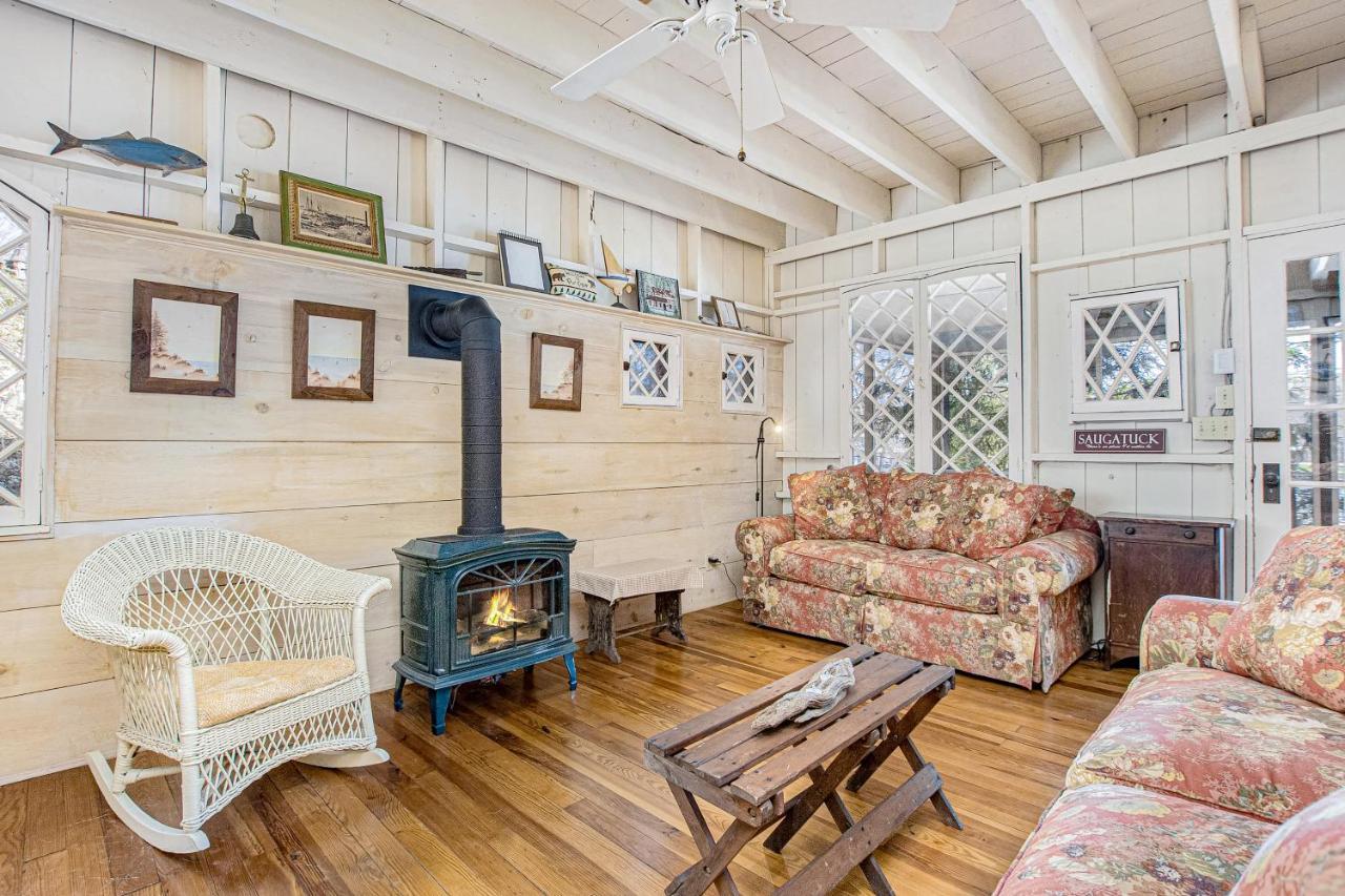 Anna'S Cottage Saugatuck Extérieur photo